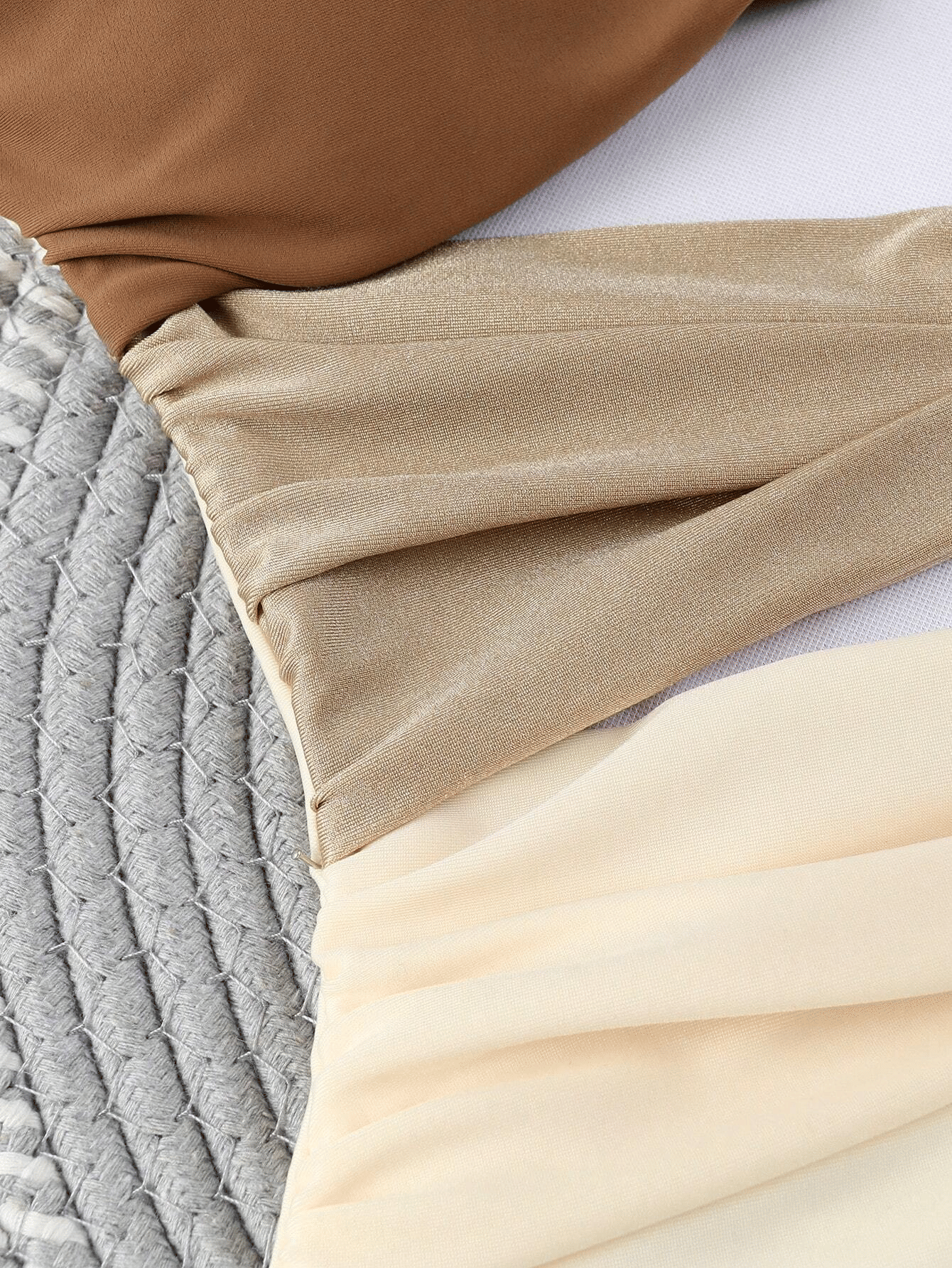 507578861